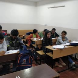 NARAYANA IIT-JEE/NEET/FOUNDATION - NOIDA