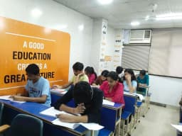 APEX INSTITUTE | IIT JEE, NEET, Foundation, Maths, Physics, Chemistry & Biology Coaching in Vaishali, Ghaziabad
