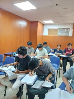 Ashish Sir Classes for NEET/JEE, PCM, PCB, NDA, CUET, Greater Noida