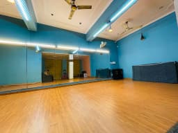 Yuvraj dance studio