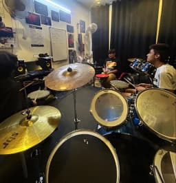 DRUMAZE A premium music facility