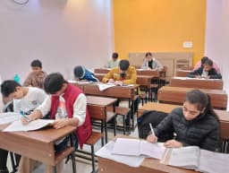 Gurucool Coaching- Powered by LOCUS for JEE-NEET-CUET