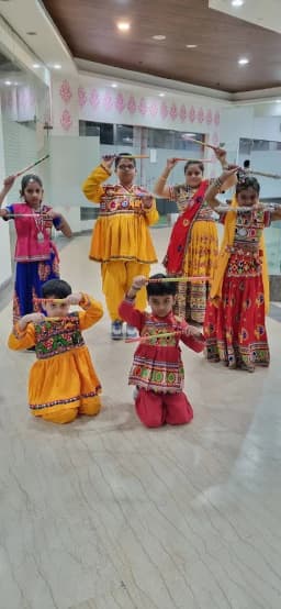 Dancing Divas