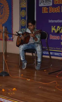 Amar Guitar Classes