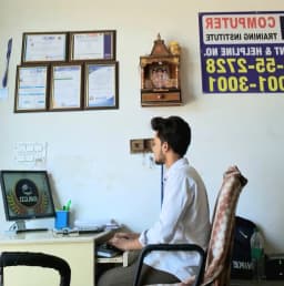 OM COMPUTER TRAINING INSTITUTE (CHHAJARSI)