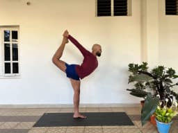 Breathe with Praatiek ( yoga)