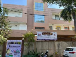 Kidzee Sector 40 Noida - Kids Friendly Play School & Daycare Center in Noida