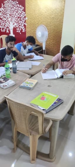 Vidya Kunj Classes