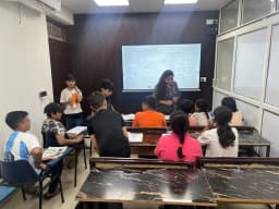 TUTORS 24X7